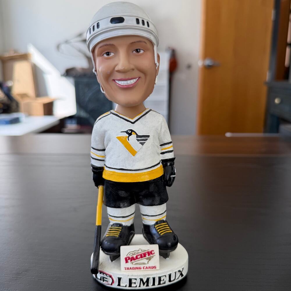 Bobble Bobbles NHL Hockey Mario Lemieux #66 Pittsburgh Penguins Collectible 7"